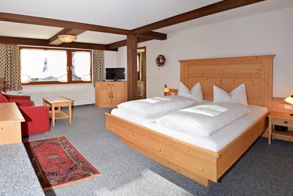 Der Berghof Aparthotel Hirschegg  Εξωτερικό φωτογραφία