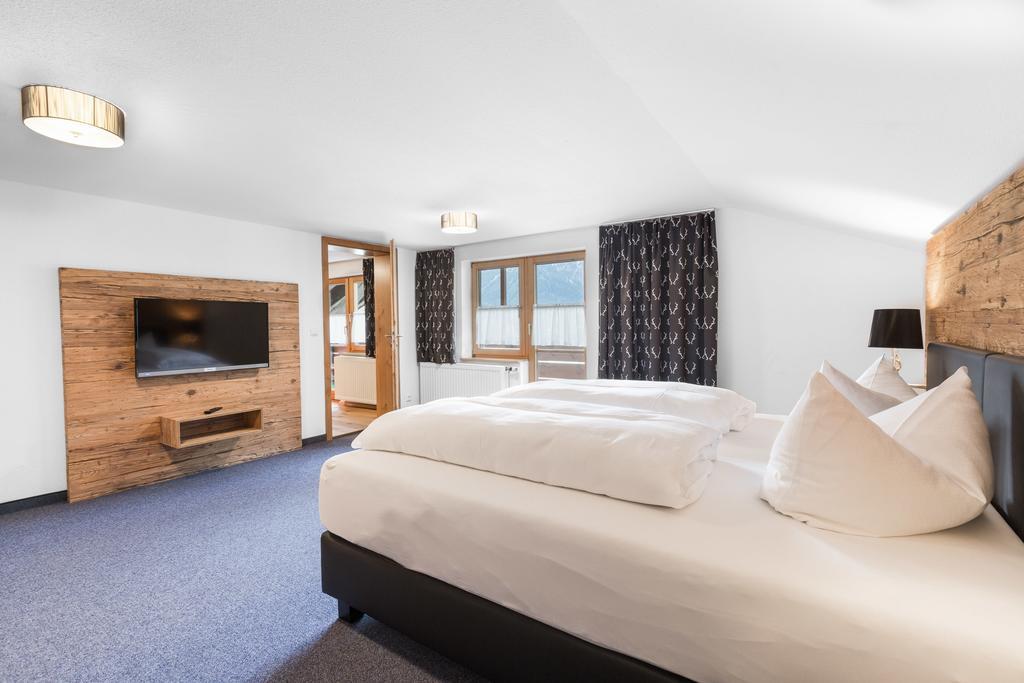 Der Berghof Aparthotel Hirschegg  Εξωτερικό φωτογραφία